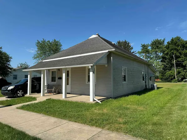 1233 College St, Logansport, IN 46947