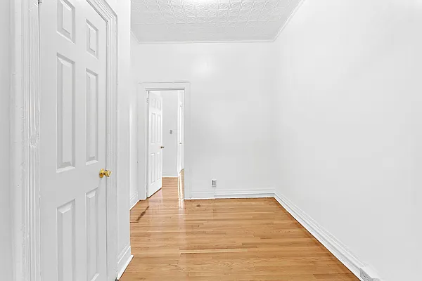 Rented by Charney Real Estate LLC | media 15