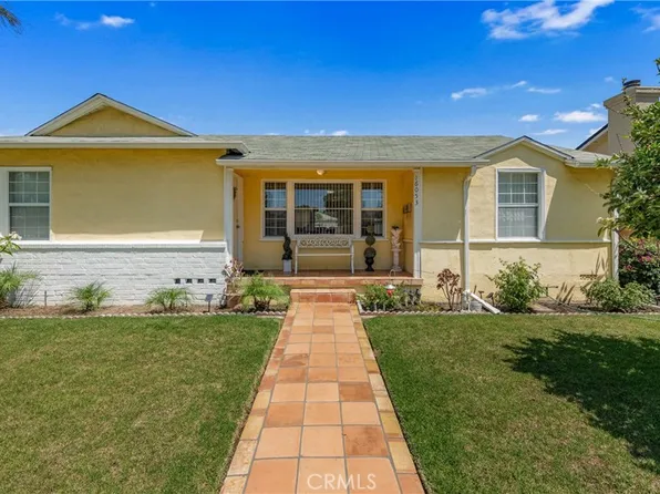 16053 Devonshire St, Granada Hills, CA 91344