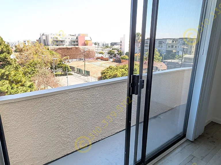 3395 S Vinton Ave #401 — Photo 11