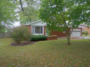 4128 E Saddle Dr, Fort Wayne, IN 46804