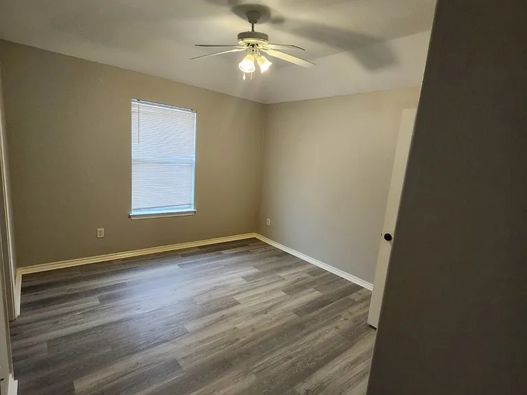 232 Seva Ct — Photo 16