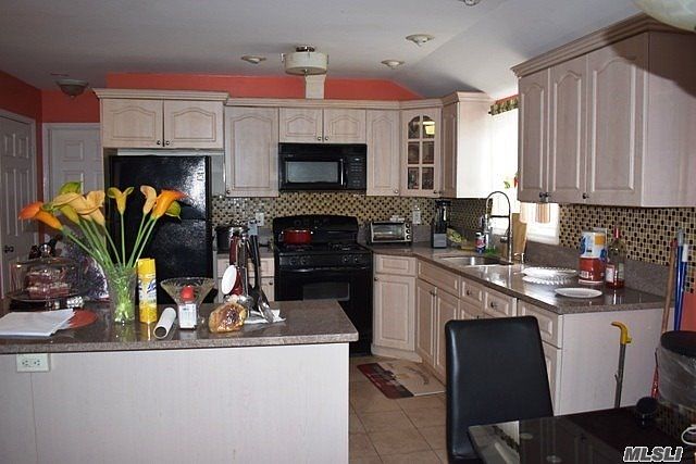 1st image of 16520 115th Ave Floor 1