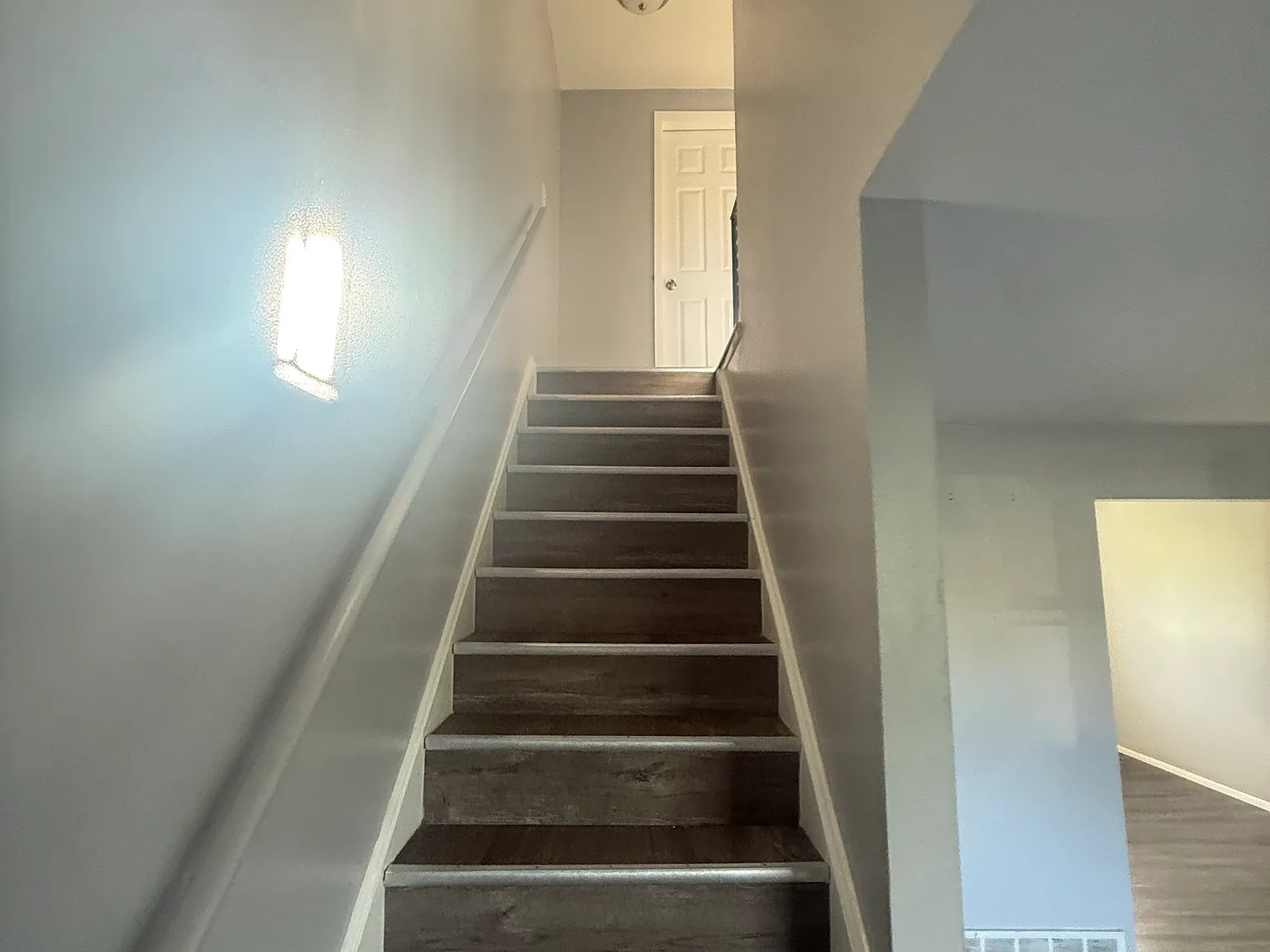 2 bed, $1,095 — Photo 2