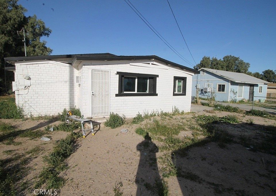 1st image of 35630 San Bernardino St