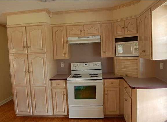 3rd image of 1164 Hebert Ln