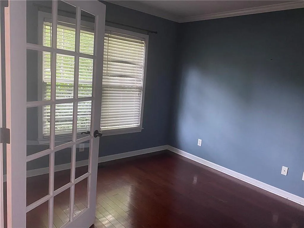 4 bed, 2.5 bath, 2510 sqft, $2,650 — Photo 2