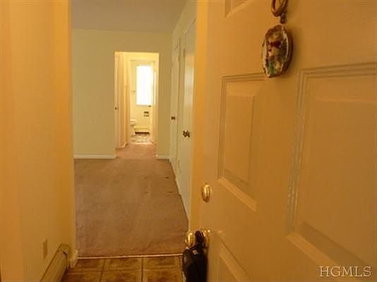 3rd image of 5 Foxwood Cir #5
