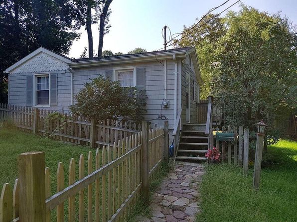 16B Canfield Ave