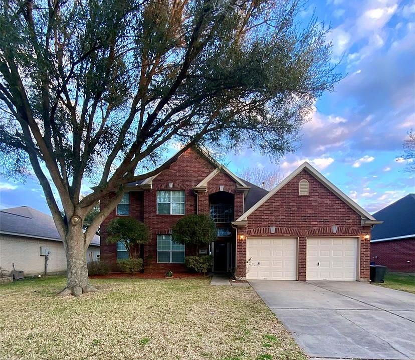 1st image of 5107 Cherry Blossom Dr