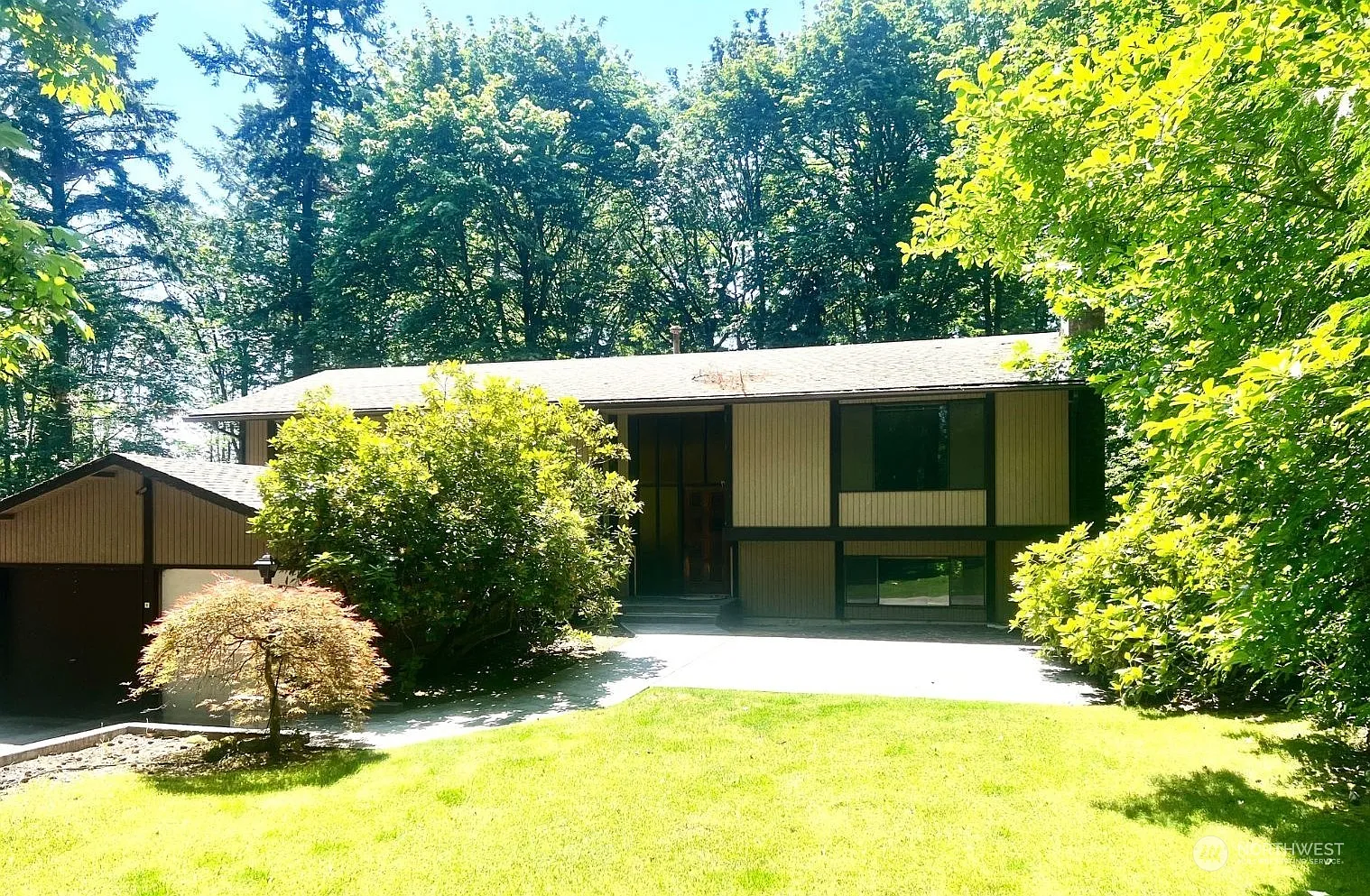 21421 NE 16th Street photo 1