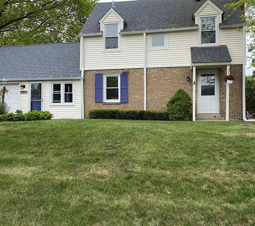 1st image of 2135 Miraflores Ave