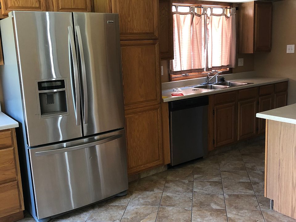 1st image of 4406 Varney Ave
