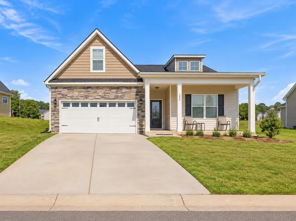 324 Manning Dr, Sanford, NC 27332