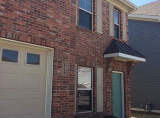 6318 Lakeside Ln, Lawrence, KS 66049