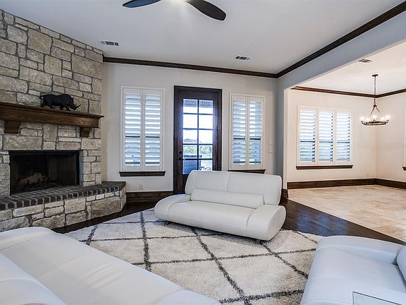 3rd image of 1455 Windpointe Dr