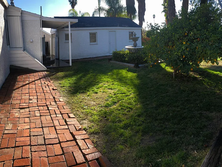 1321 Sapphire Ave — Photo 29