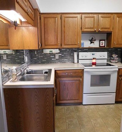 5th image of 3383 Mansfield Pl