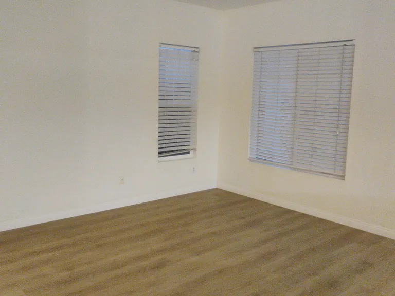 1636 Gilliam Ct — Photo 45