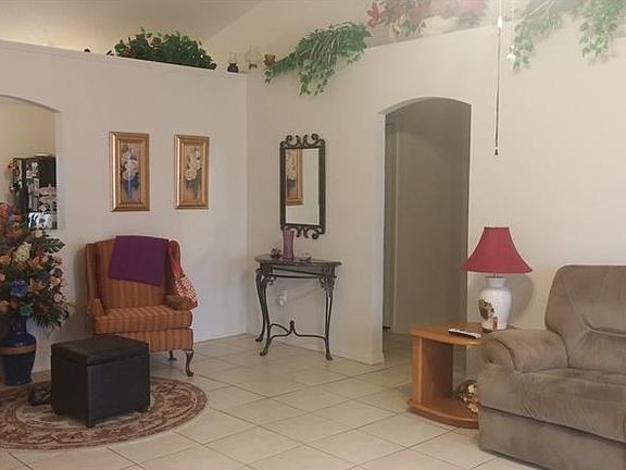 3rd image of 531 Blackstone Ave