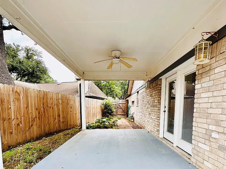 15111 Yorkpoint Dr — Photo 16