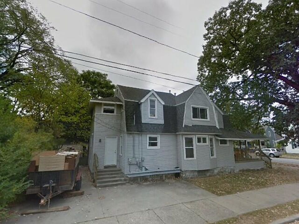 1st image of 46 Diamond Ave NE #2