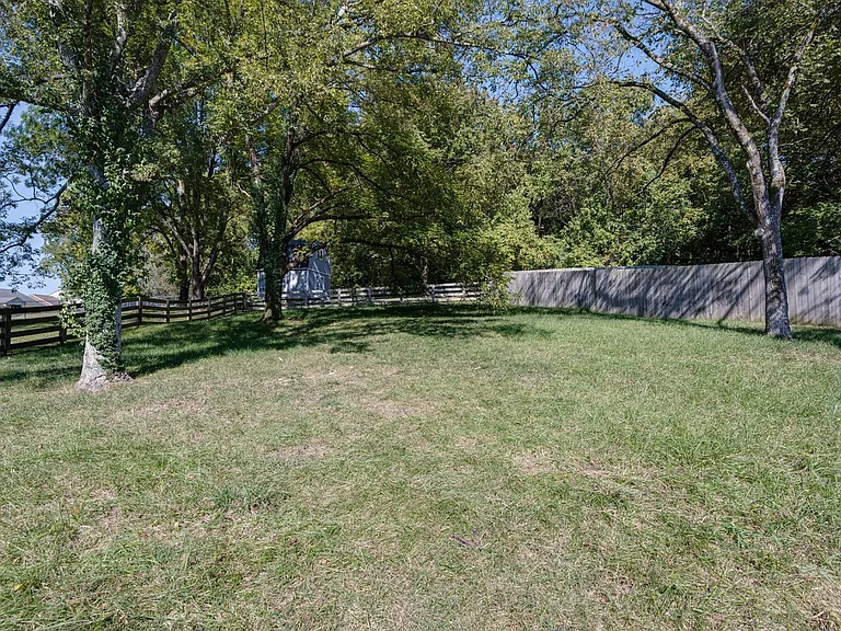 118 Cheekwood Ter — Photo 31