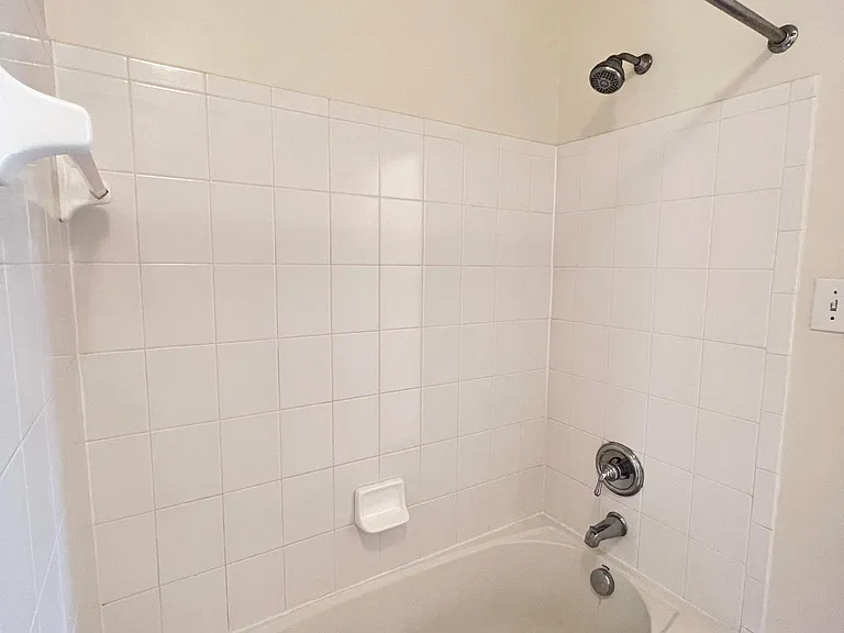 13027 Town Commons Dr — Photo 23