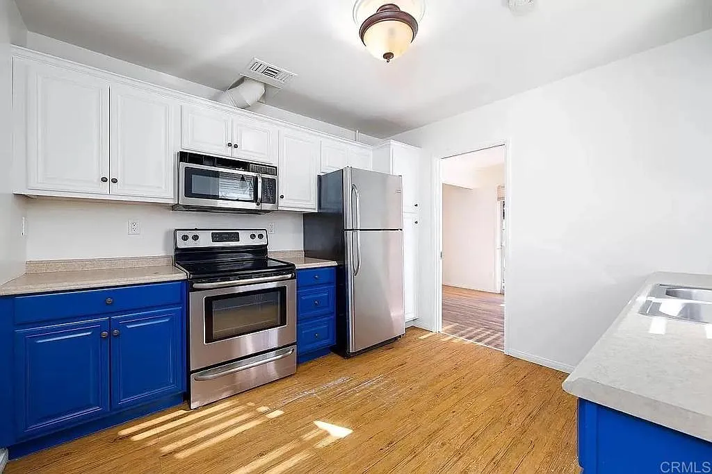 4 bed, 1550 sqft, $3,795 — Photo 1