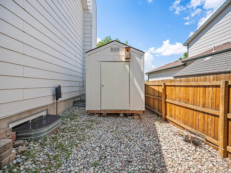 5855 Northwind Dr — Photo 32