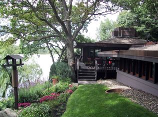 16617 Black Oaks Ln, Wayzata, MN 55391