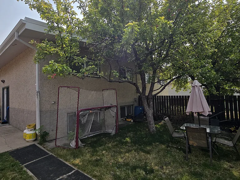 39 Dalton Bay NW #39 — Photo 4