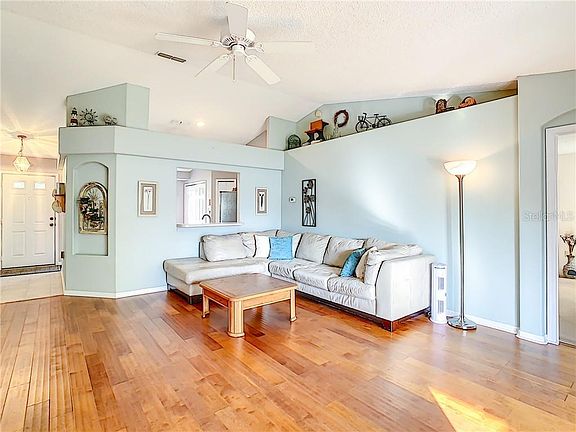 2nd image of 2894 Maldive Ct