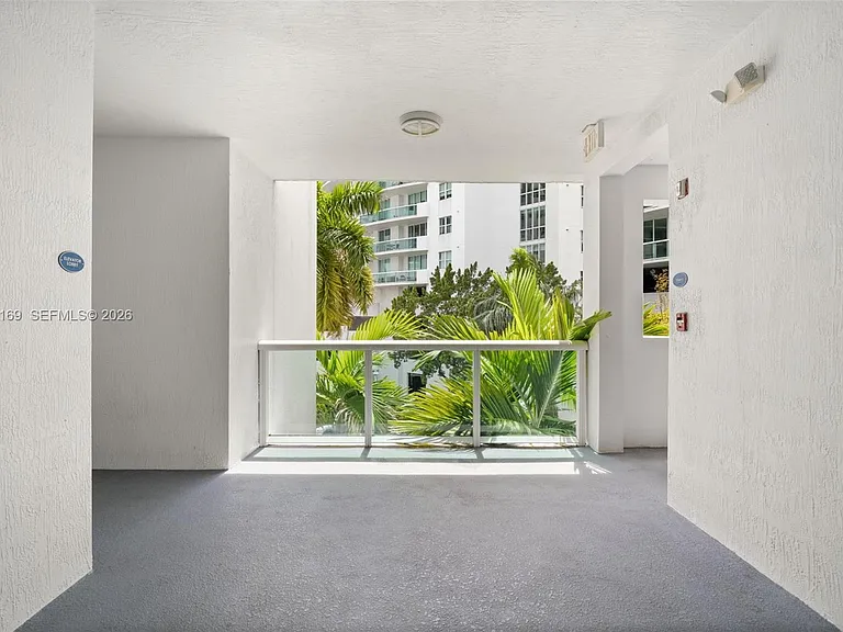 7918 Harbor Island Dr #311 — Photo 30
