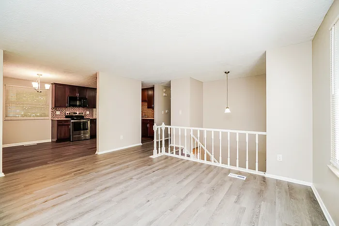 4 bed, 2.0 bath, 1541 sqft, $2,295 — Photo 4