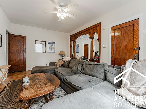 2nd image of 3010 N Greenview Ave #1F