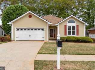 210 Brittany Chase, Fayetteville, GA