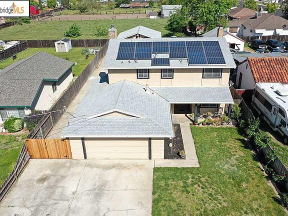 3rd image of 632 Poplar Ave