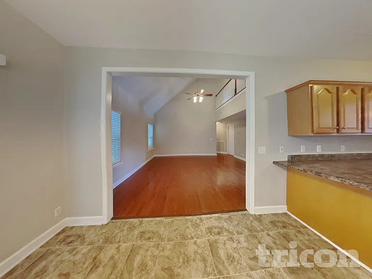 217 Titans Cir — Photo 6