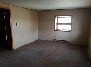 651 E Currier Rd APT 3, Freeport, IL 61032