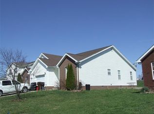 425 Hamlett Dr W, Mt Sterling, KY 40353