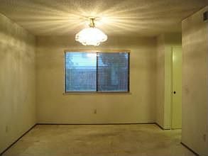 3rd image of 896 Brierglen Way
