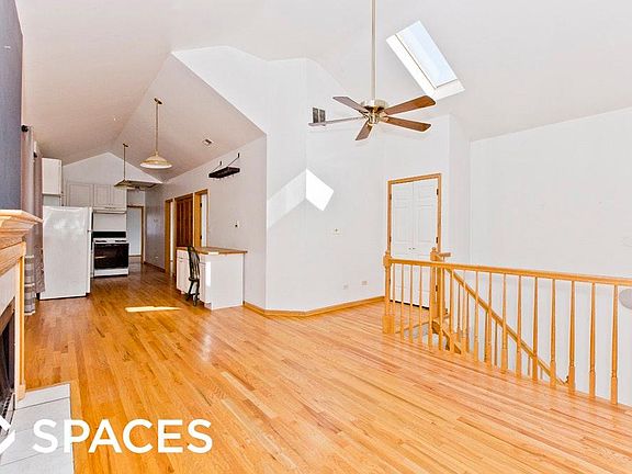 2nd image of 1343 N Leavitt St #_three_