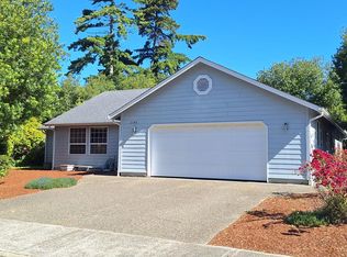 2145 23rd St, Florence, OR 97439