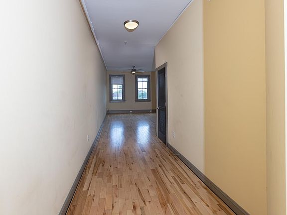 2nd image of 2900 Q St #B