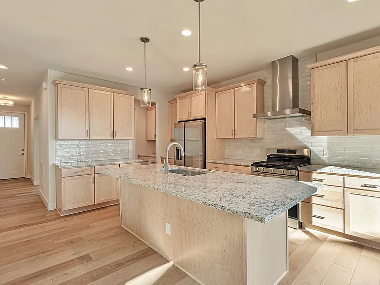 394 Blackfoot St — Photo 3
