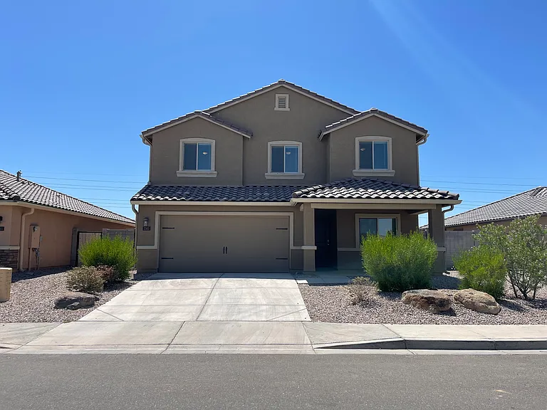 2565 N Agave Ln — Photo 1