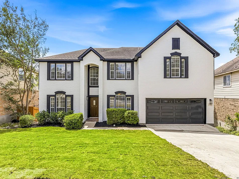 21011 La Pena Dr