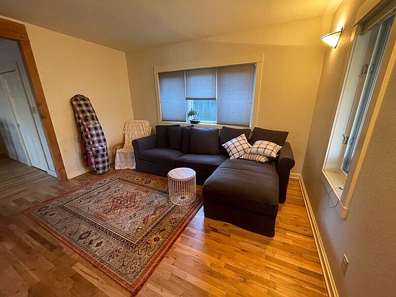 5th image of 1544 9th St #A