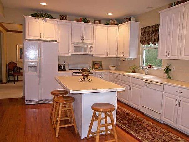 2nd image of 6321 Manteo Dr
